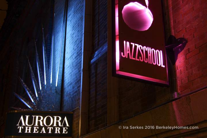 berkeley-ca-downtown-neon-jazz-school-aurora-theater-2081-2087-addison-sign-5-2