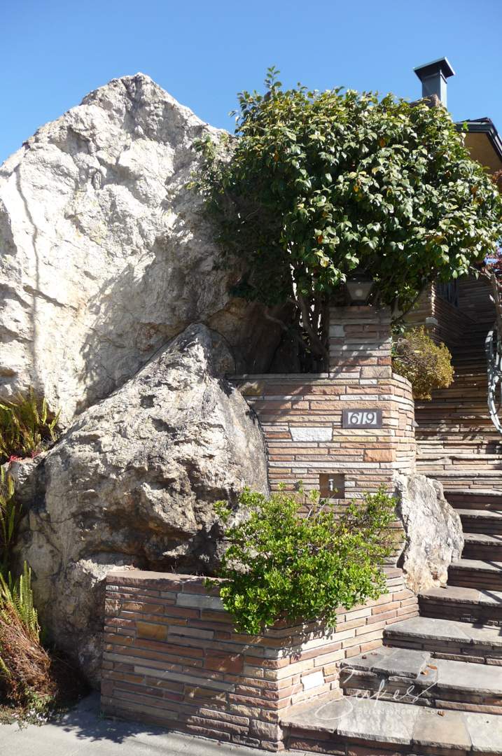 Berkeley Thousand Oaks Home on Rocks