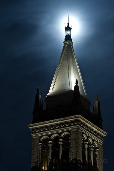 berkeley-uc-university-california-sather-tower-campanile-bell-clock-tower-night-full-moon-top-1-2