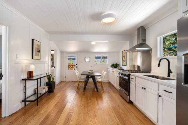 3-berkeley-cedar-1037-gilman-district-neighborhood-duplex-upper-kitchen-dining-01