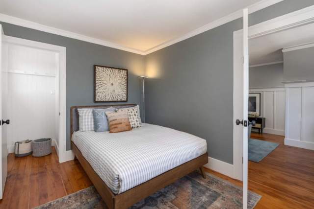 4-berkeley-cedar-1037-gilman-district-neighborhood-duplex-upper-bedroom-1-2