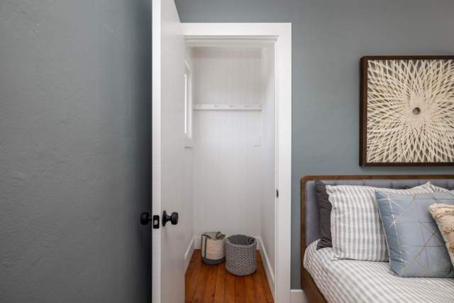 4-berkeley-cedar-1037-gilman-district-neighborhood-duplex-upper-bedroom-1-3