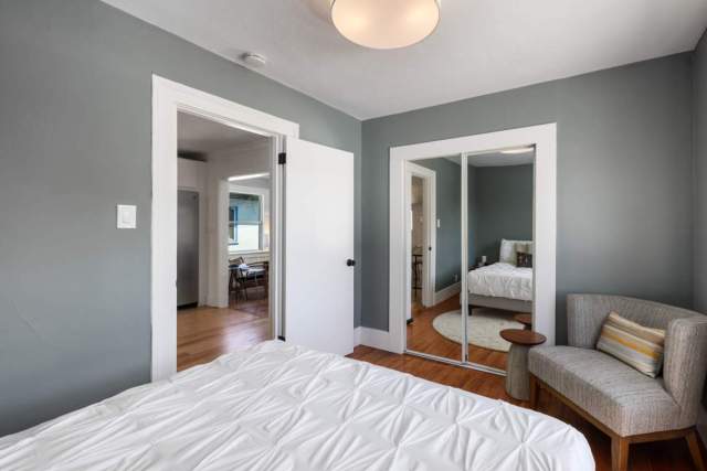 4-berkeley-cedar-1037-gilman-district-neighborhood-duplex-upper-bedroom-2-2