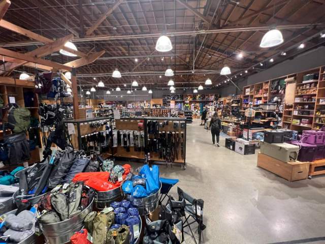 a-berkeley-cedar-1037-gilman-district-neighborhood-nearby-sights-05
