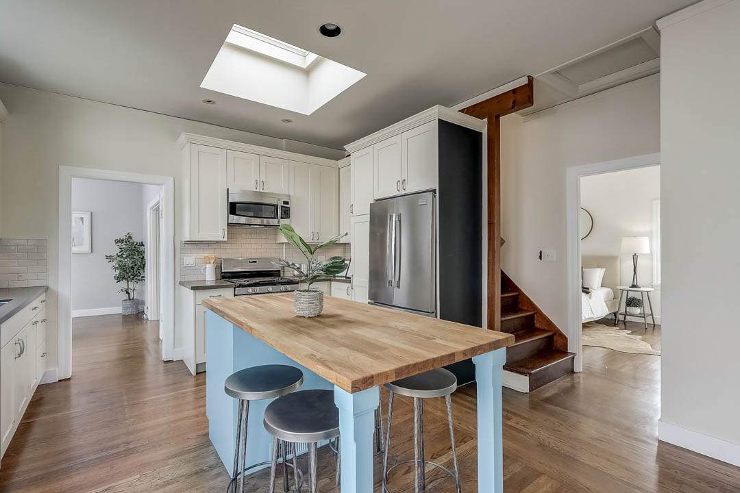 4–glen-2209-north-berkeley-hills-kitchen-01