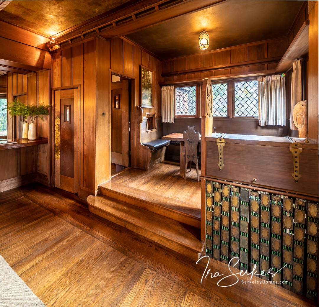 bay-vew-place-1321-berkeley-hills-bernard-maybeck-interior-breakfast-08-HDR-Pano