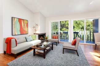 Just Listed! Sweet 2 level condo nestled up against Albany Hill park near walking trail