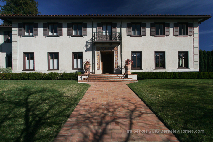 Julia Morgan's Selden Williams Berkeley's Claremont Neighborhood- Now home of the UC Berkeley President. 2821 Claremont Blvd.